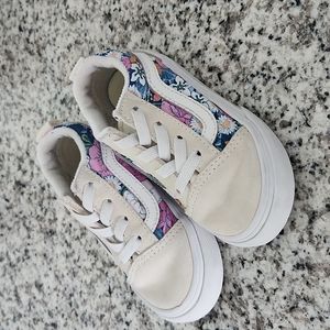 Toddler size 6 Vans